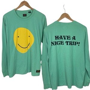 LS136 Men’s Levi’s Jeans Brand Smiley Face Have a nice trip Long Sleeve Shirt L